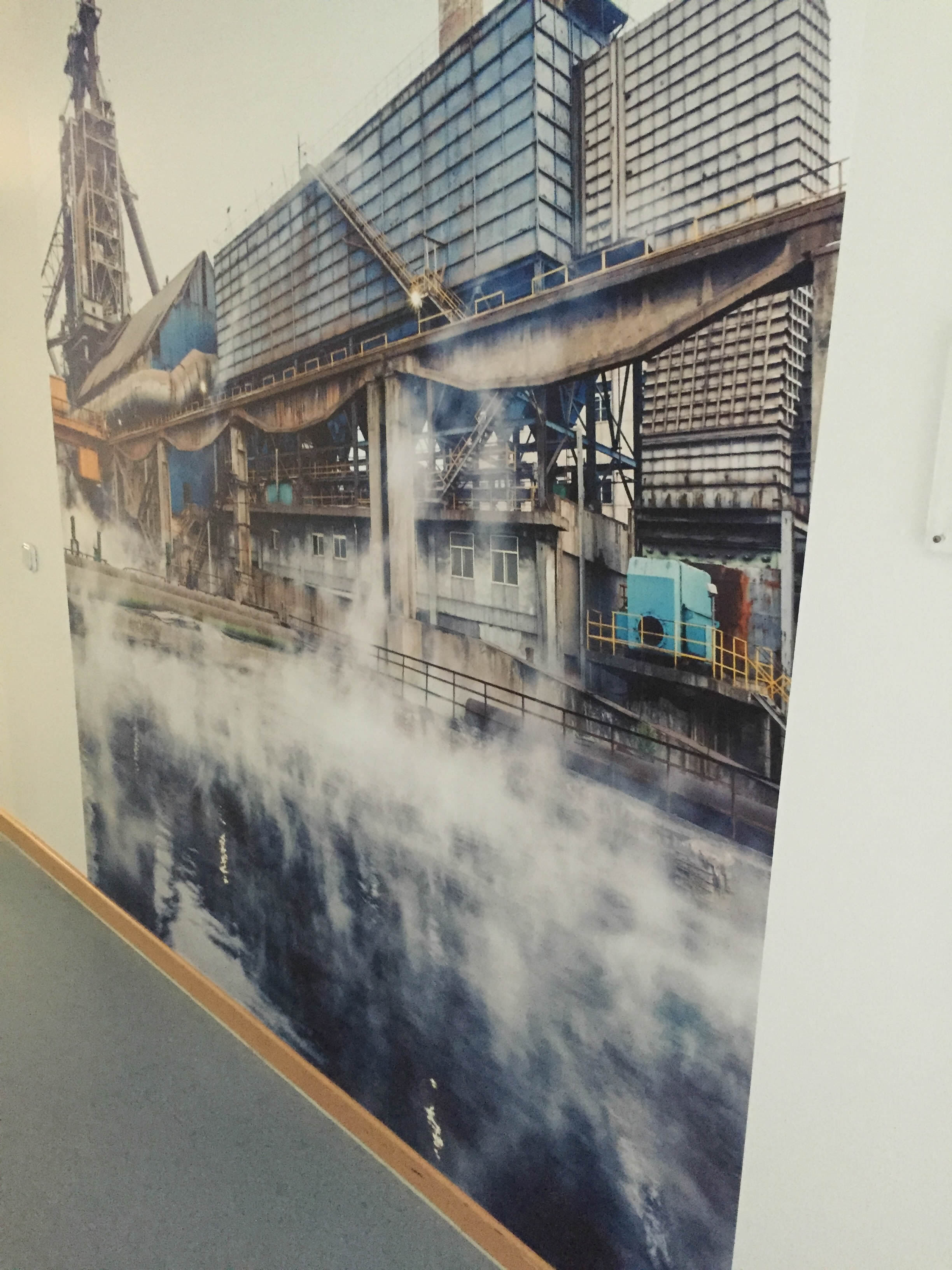 Individuelle Fototapete Nachher Wand Flur Agentur für Arbeit Dortmund