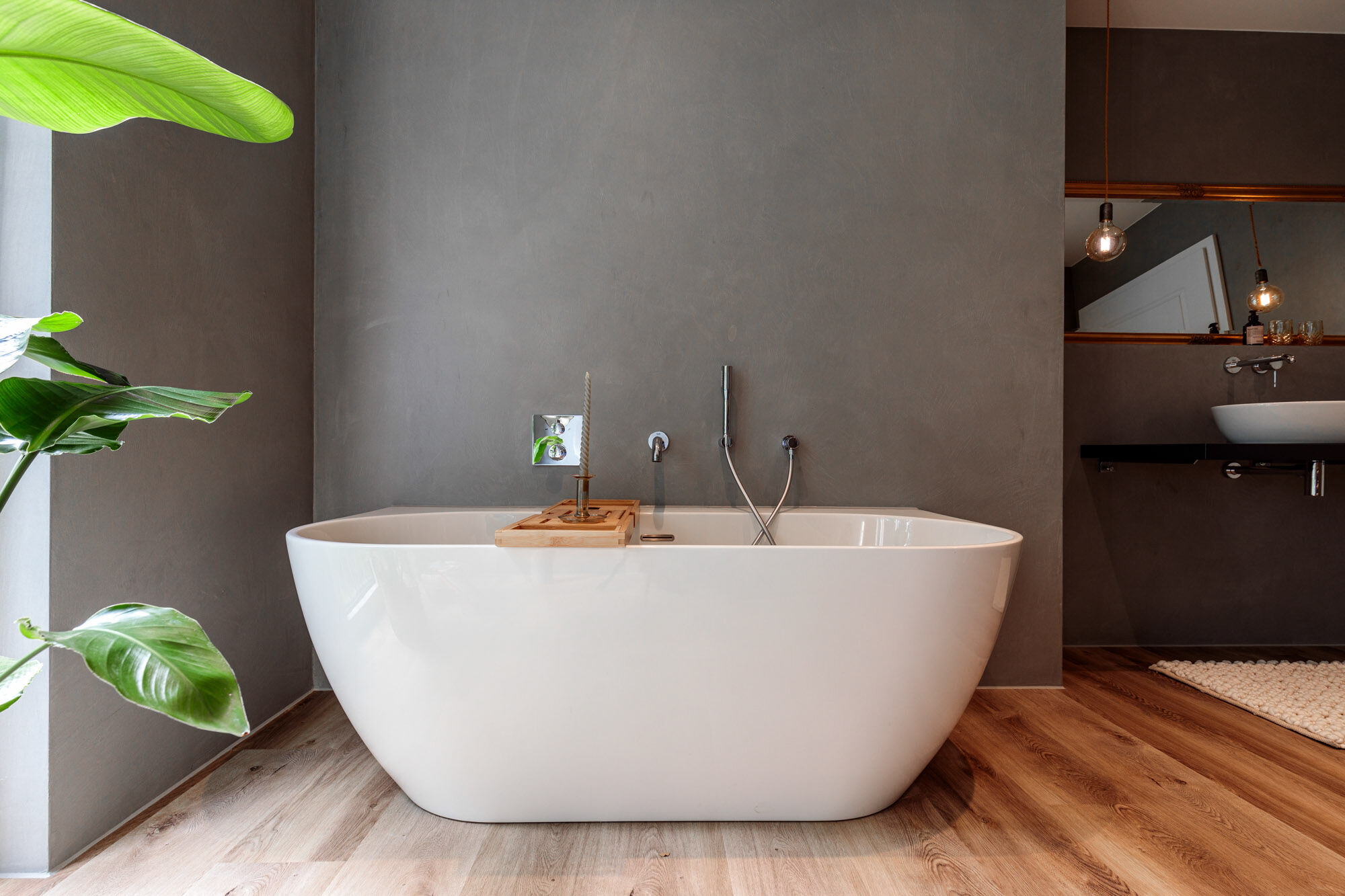 Bad mit Frescolori Puramente im Wohnhaus Heiden, Modernes Wohnhaus Heiden